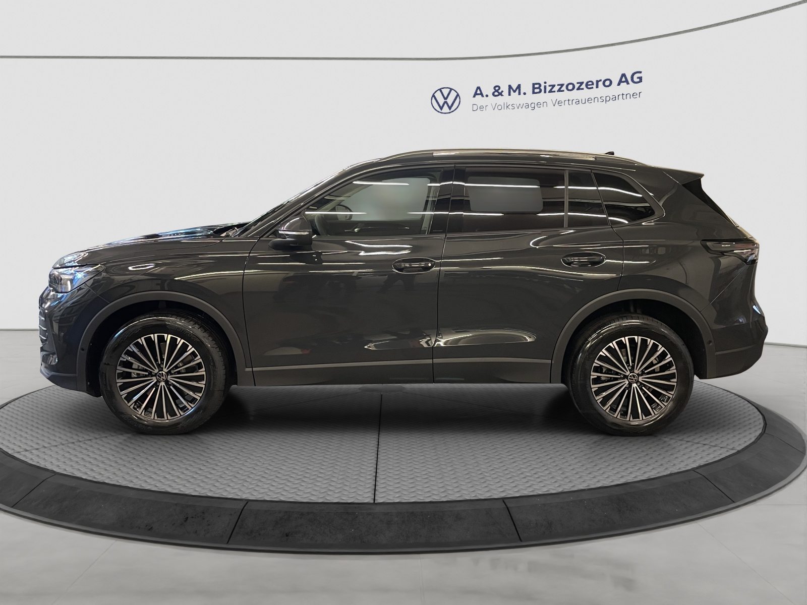 VW Tiguan UNITED, Essence, Voiture nouvelle, Automatique - 2