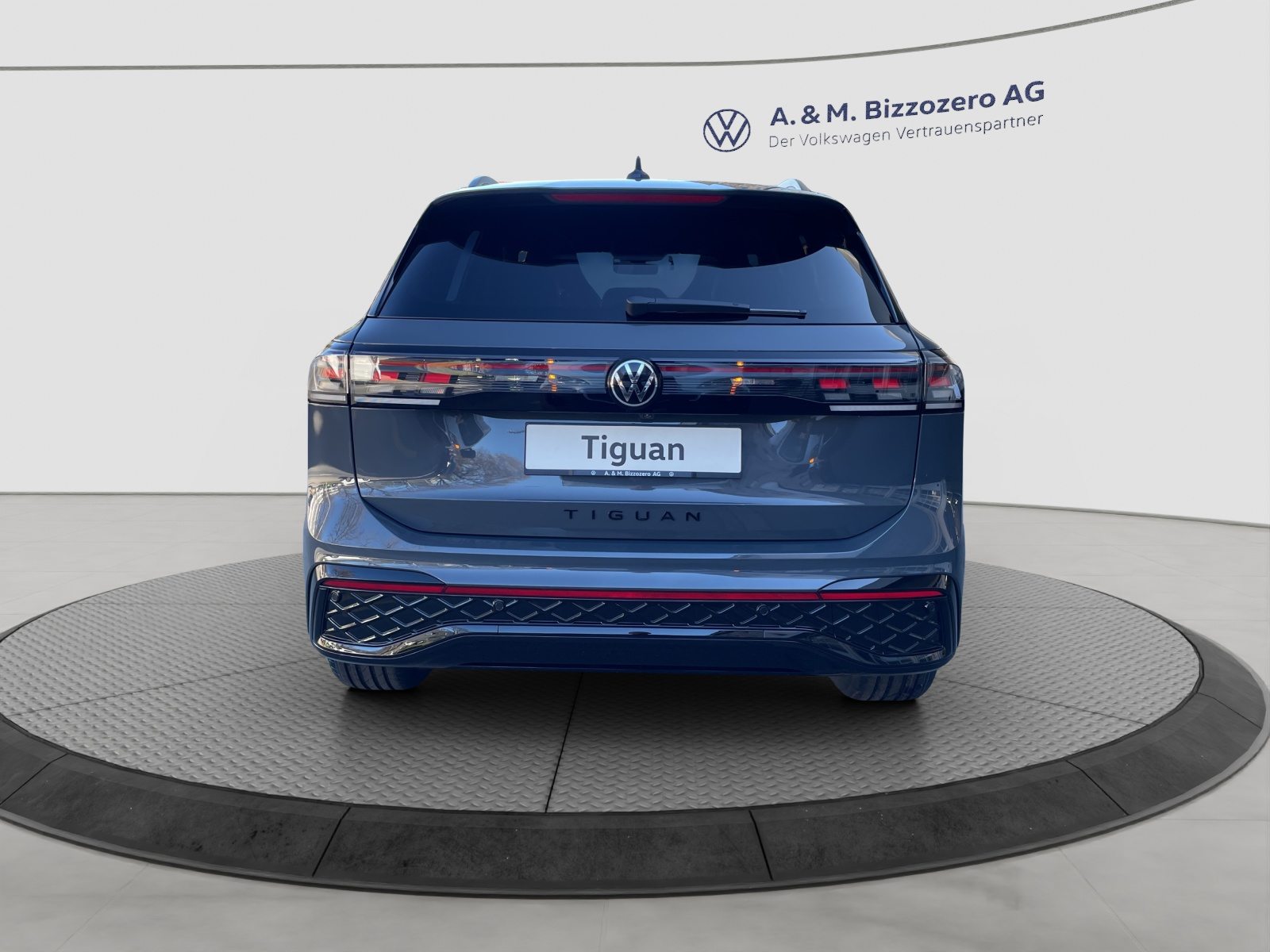 VW Tiguan R-Line, Benzina, Auto nuove, Automatico - 4
