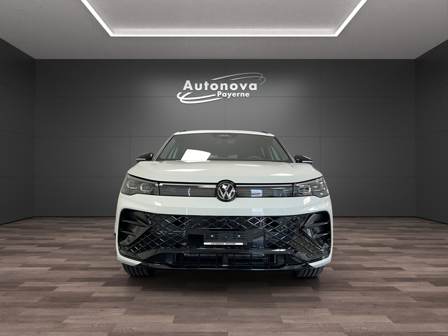 VW Tiguan 1.5 TSI evo2 eHybrid R-Line DSG, Hybride Rechargeable Essence/Électricité, Voiture nouvelle, Automatique - 2