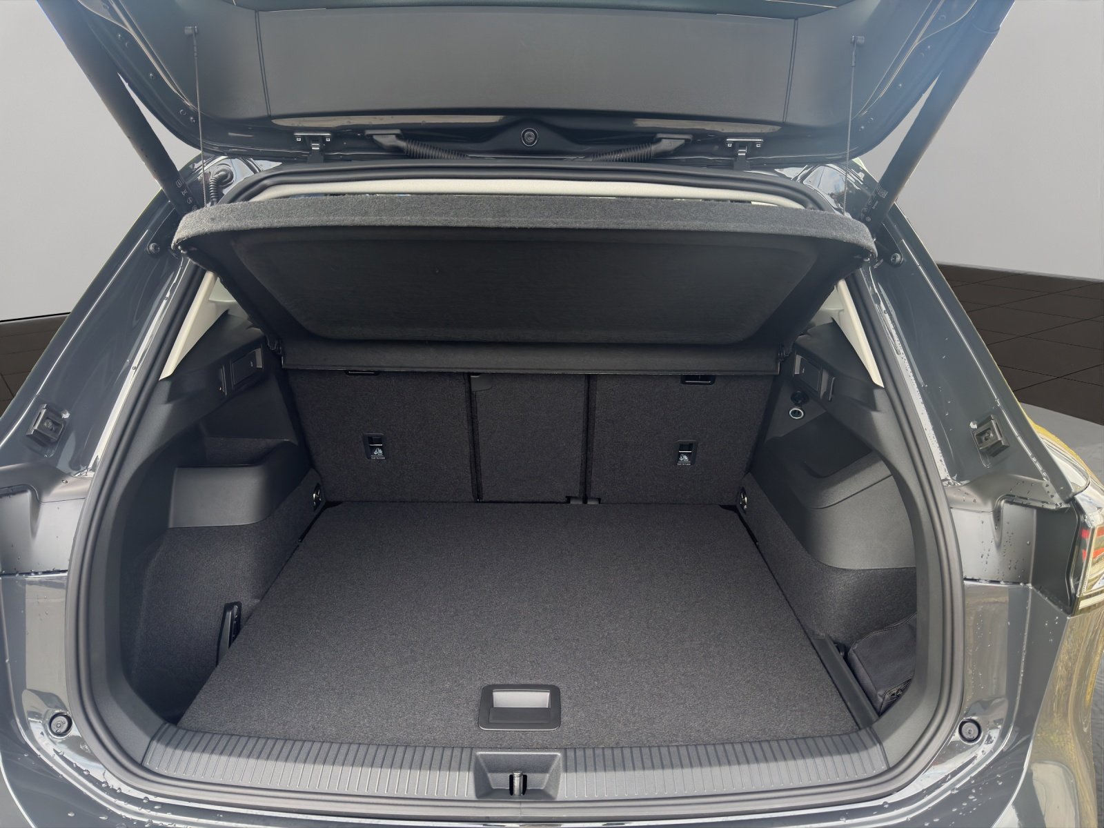 VW Tiguan 2.0 TSI DSG Elegance 4Motion, Benzin, Neuwagen, Automatik - 5