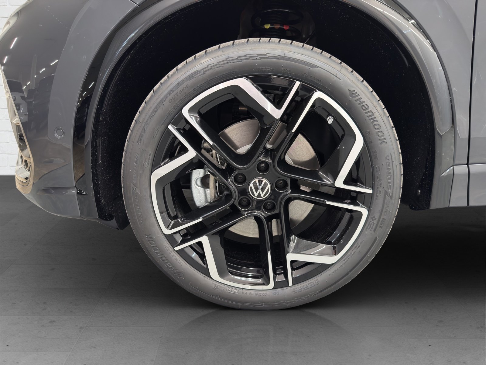 VW Tiguan 2.0 TDI SCR R-Line United DSG 4motion, Diesel, Auto nuove, Automatico - 6