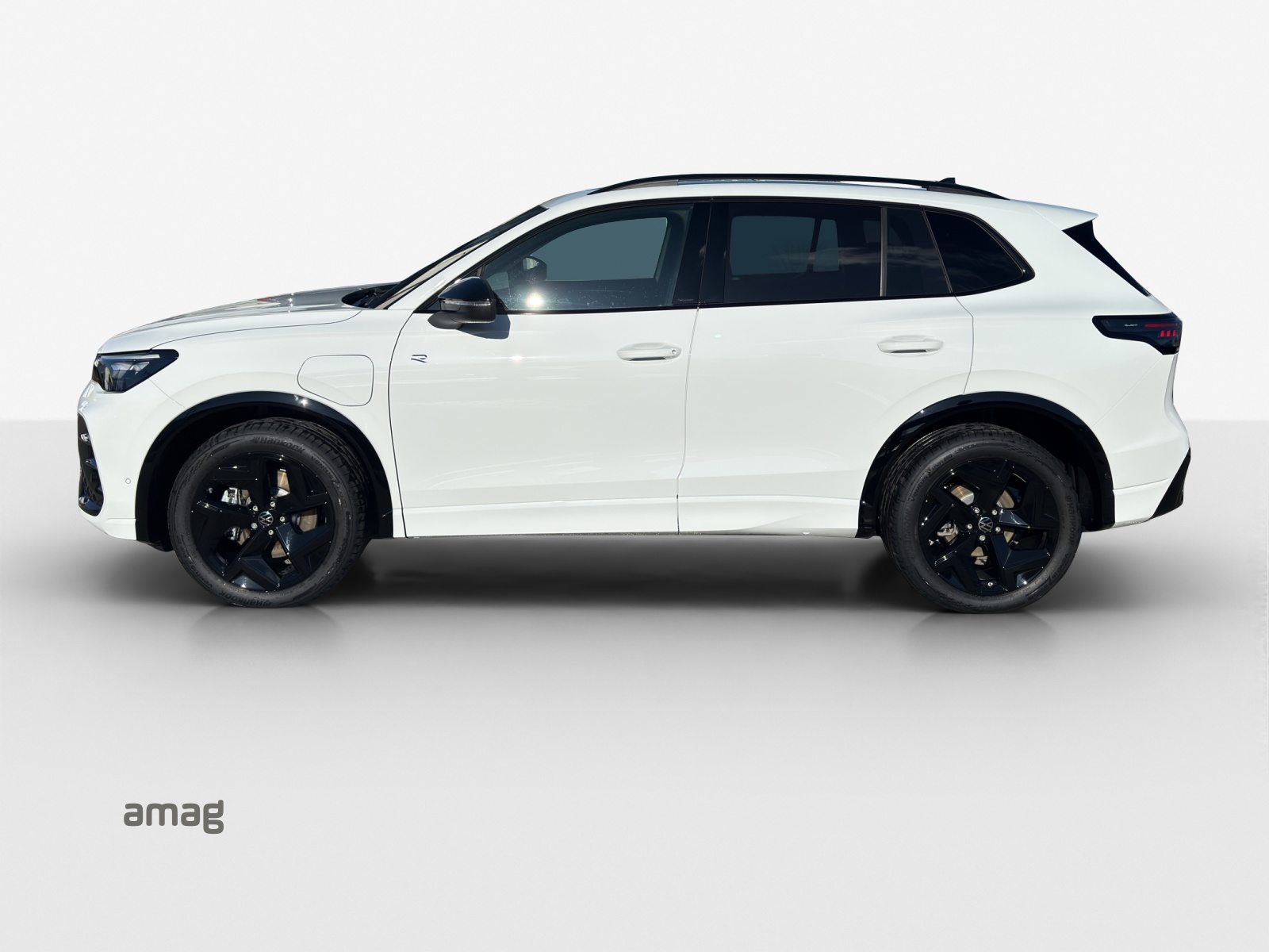 VW Tiguan R-Line, Hybride Intégral Essence/Électricité, Voiture nouvelle, Automatique - 2