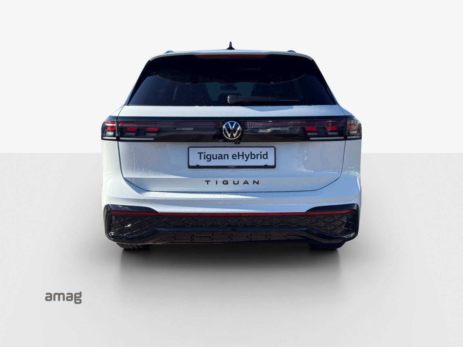 VW Tiguan R-Line, Hybride Intégral Essence/Électricité, Voiture nouvelle, Automatique - 4