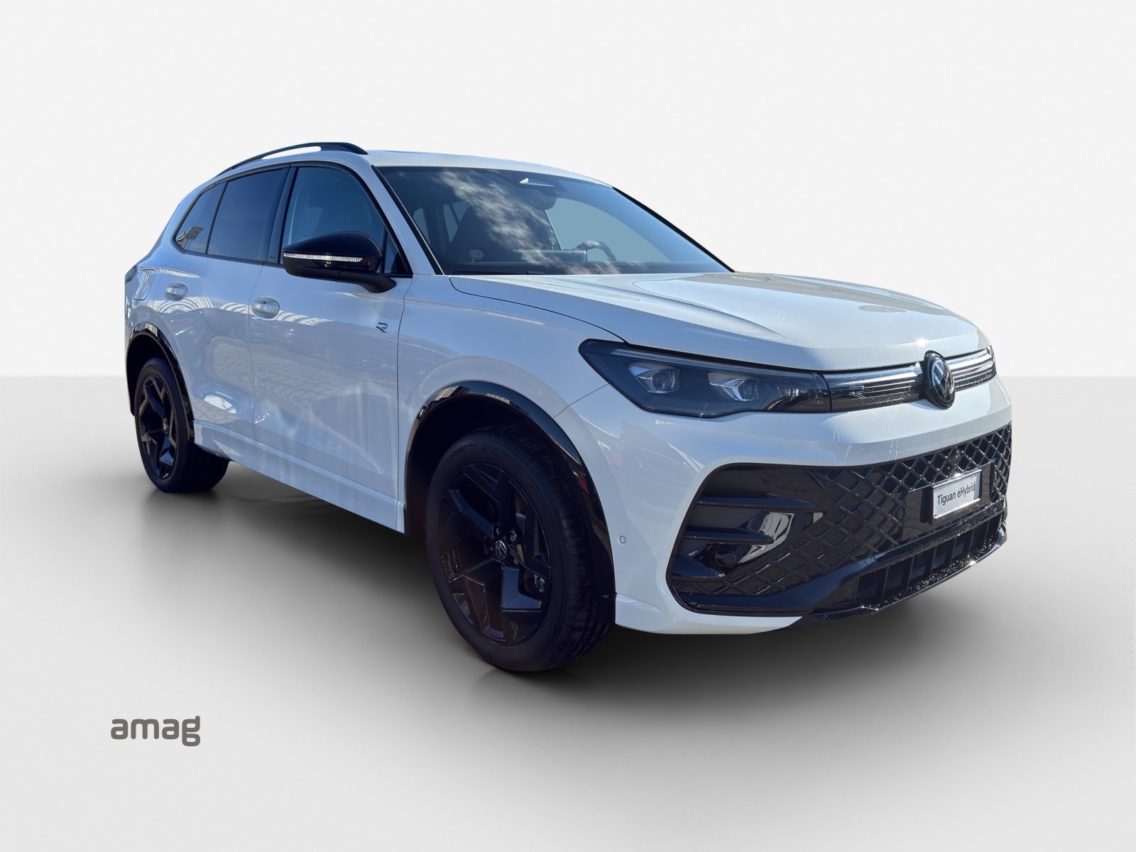 VW Tiguan R-Line, Hybride Intégral Essence/Électricité, Voiture nouvelle, Automatique - 6