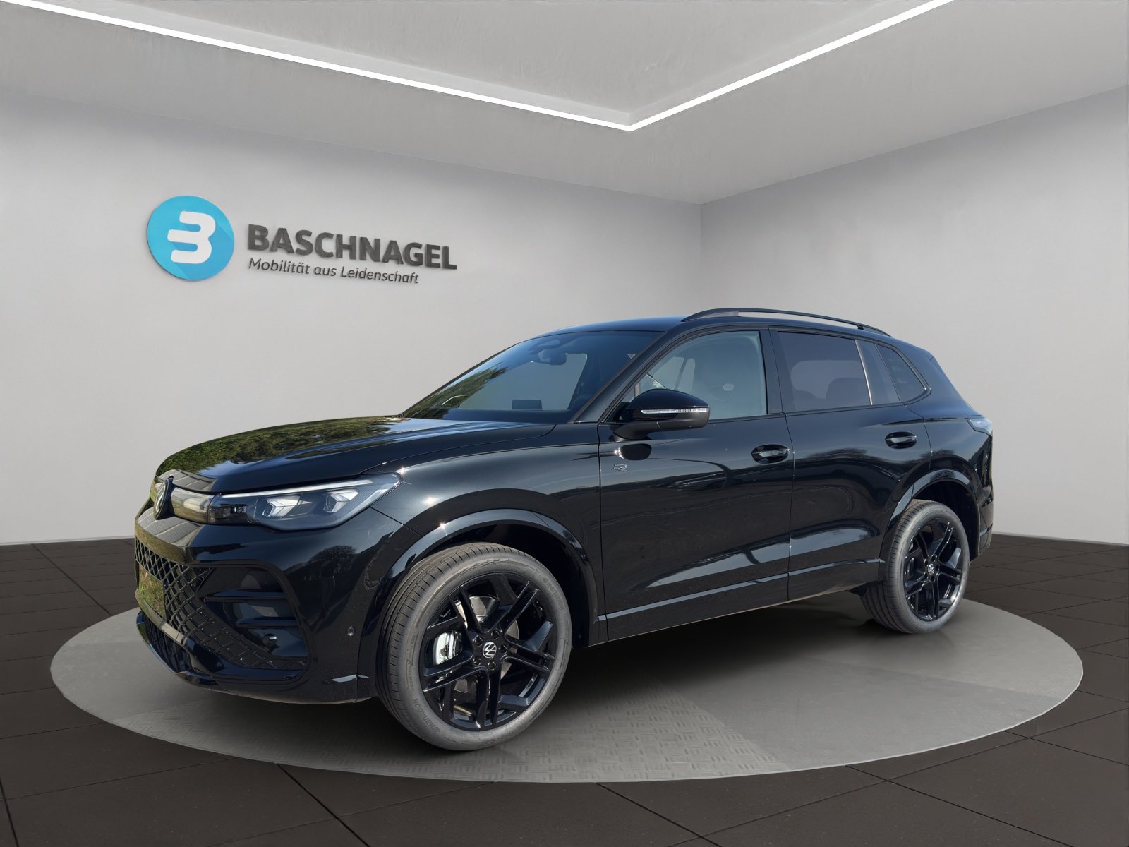 VW Tiguan R-Line
