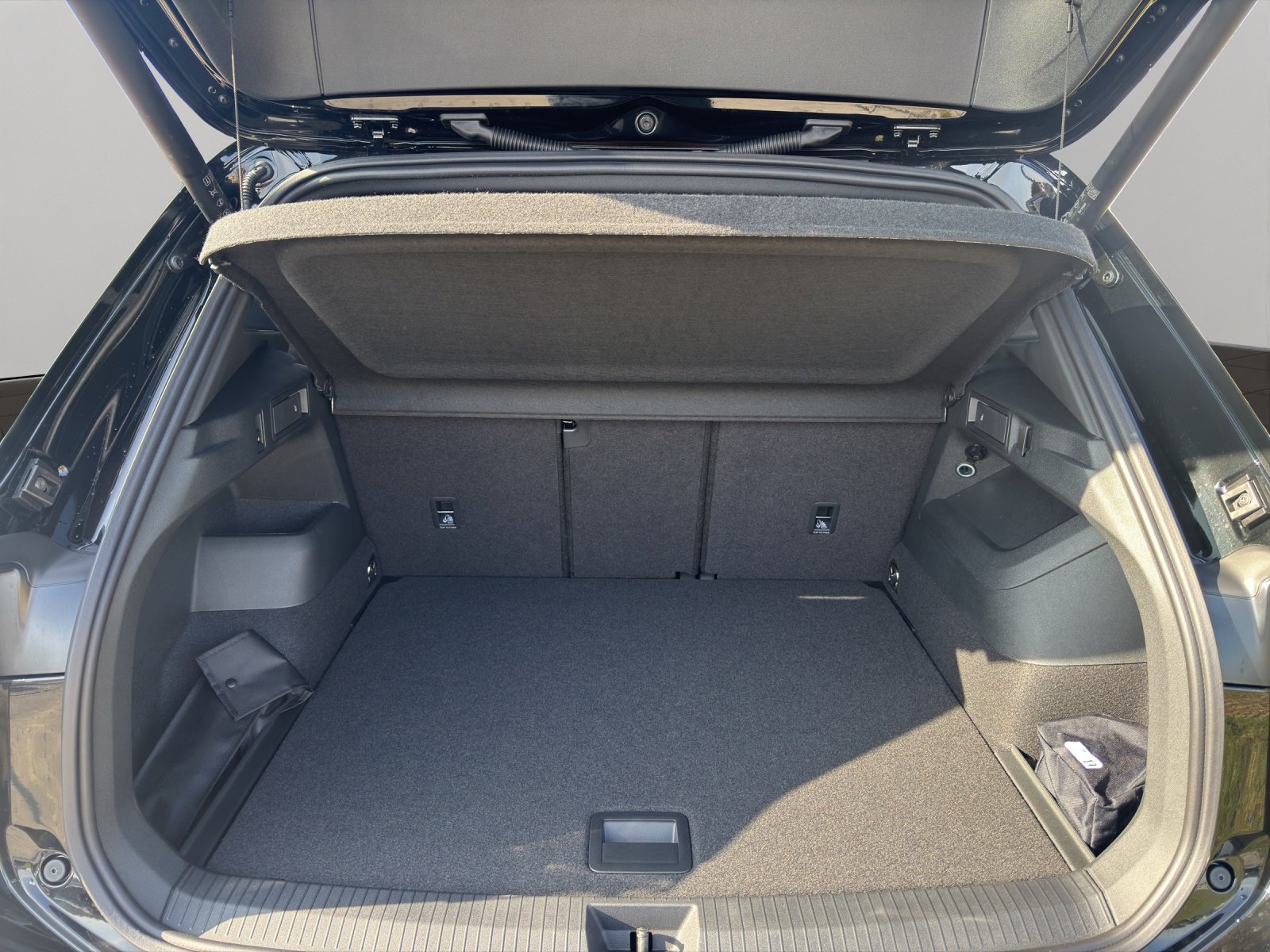 VW Tiguan R-Line, Diesel, Neuwagen, Automatik - 6