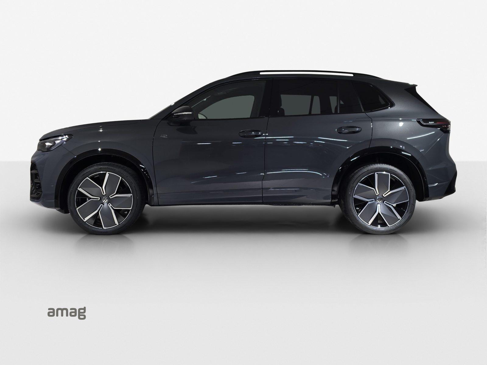 VW Tiguan R-Line UNITED, Diesel, New car, Automatic - 2