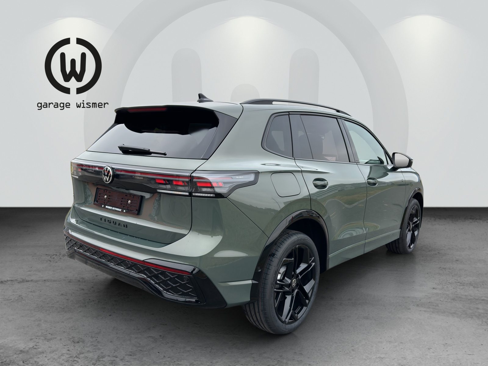 VW Tiguan R-Line, Petrol, New car, Automatic - 4