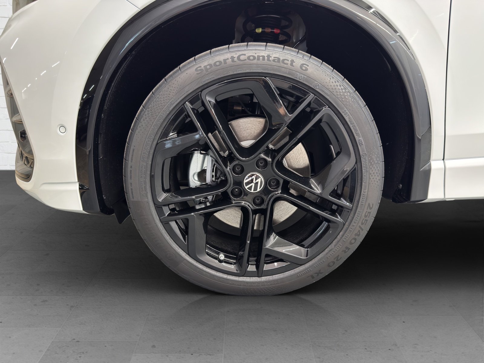 VW Tiguan 2.0 TSI R-Line Plus DSG 4motion, Benzin, Neuwagen, Automatik - 6
