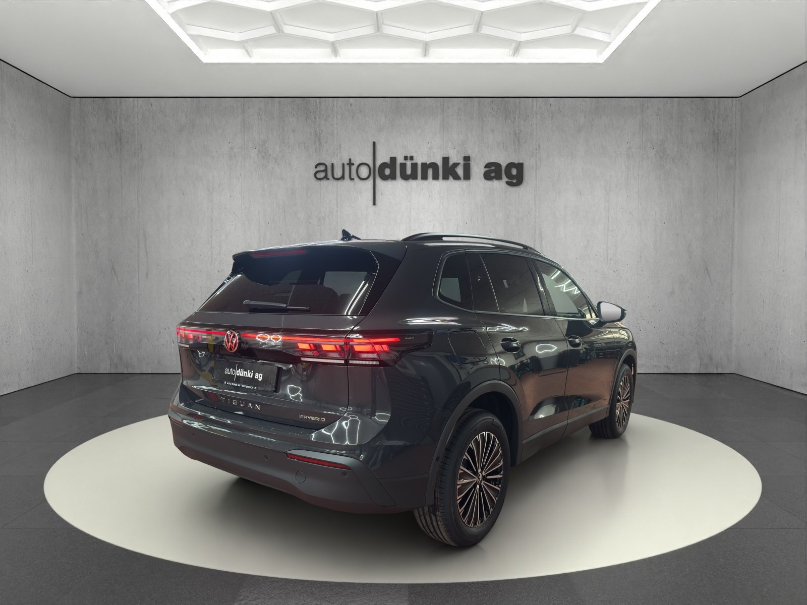 VW Tiguan 1.5 TSI evo2 eHybrid Life DSG, Hybride Rechargeable Essence/Électricité, Voiture nouvelle, Automatique - 4