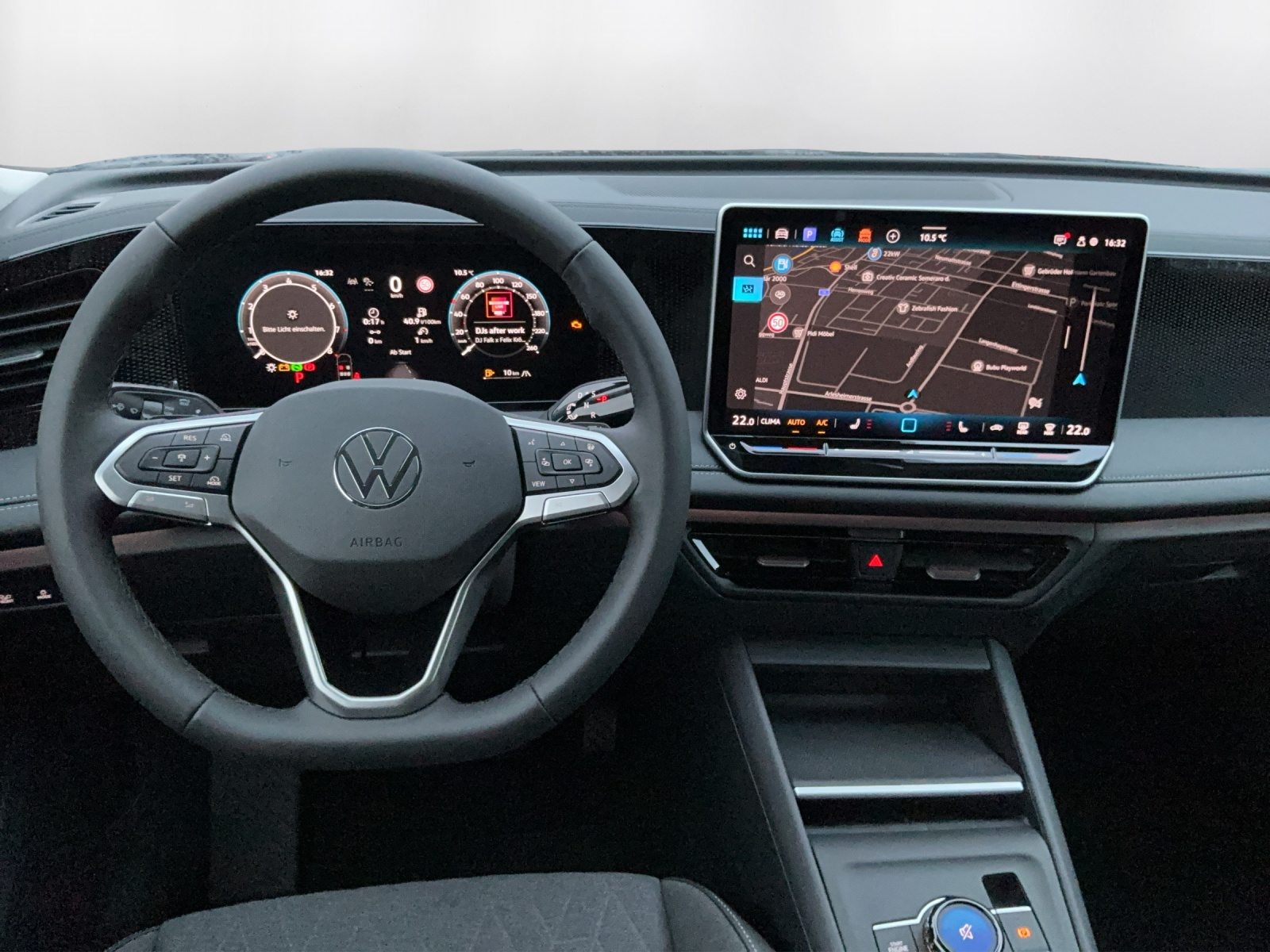 VW Tiguan Life UNITED, Essence, Voiture nouvelle, Automatique - 7