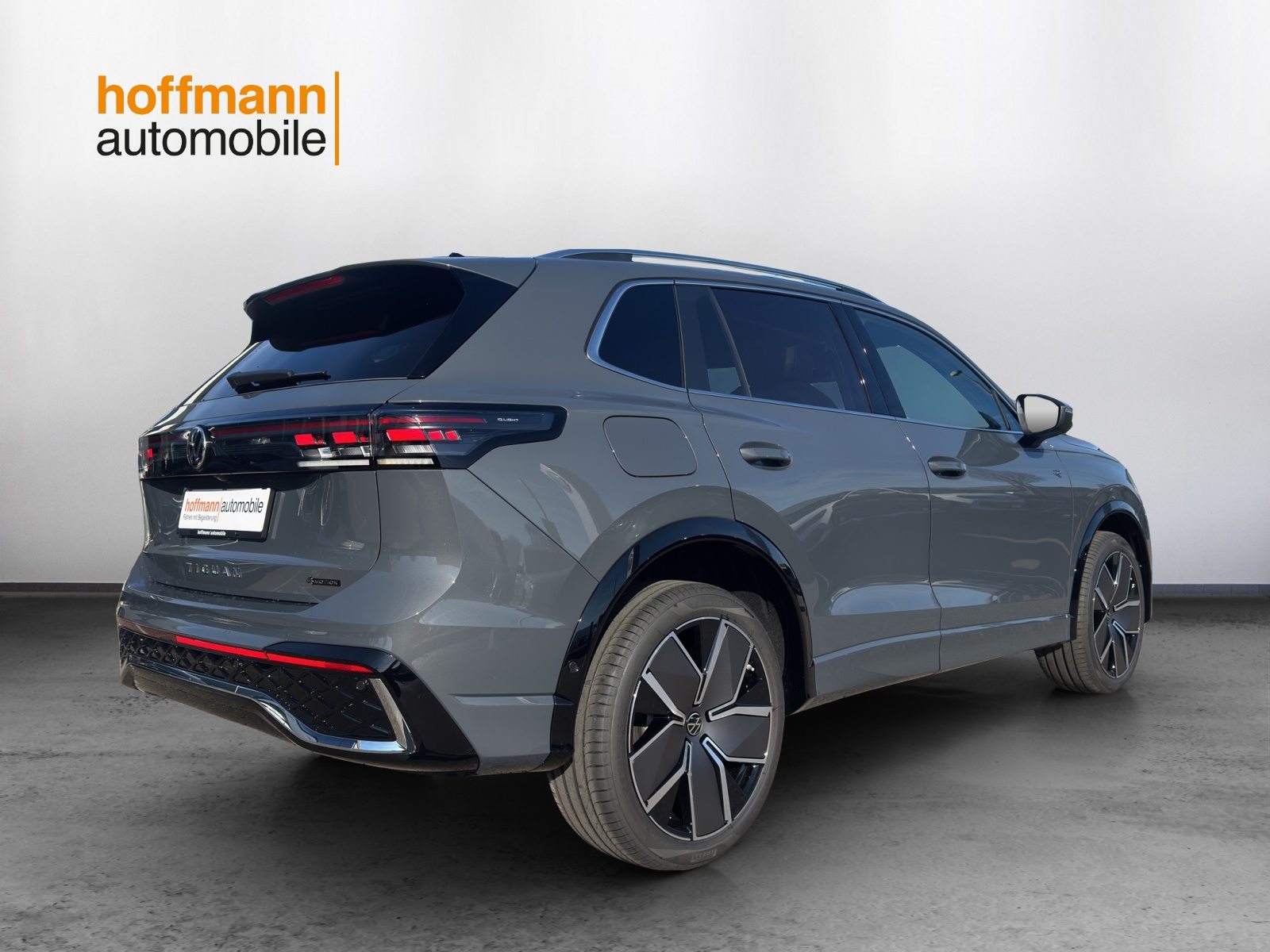 VW Tiguan R-Line UNITED, Essence, Voiture nouvelle, Automatique - 4