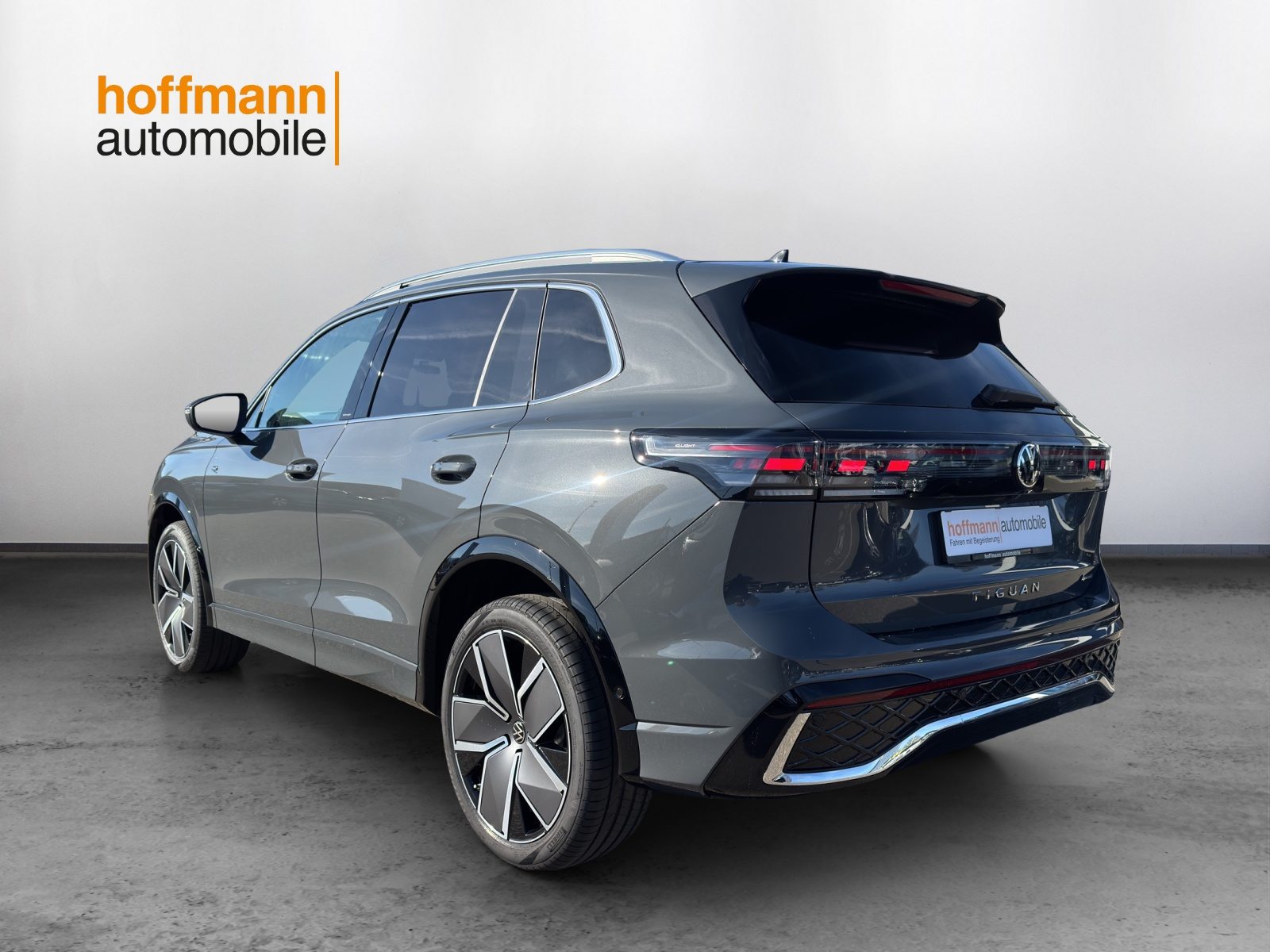 VW Tiguan R-Line UNITED, Essence, Voiture nouvelle, Automatique - 6