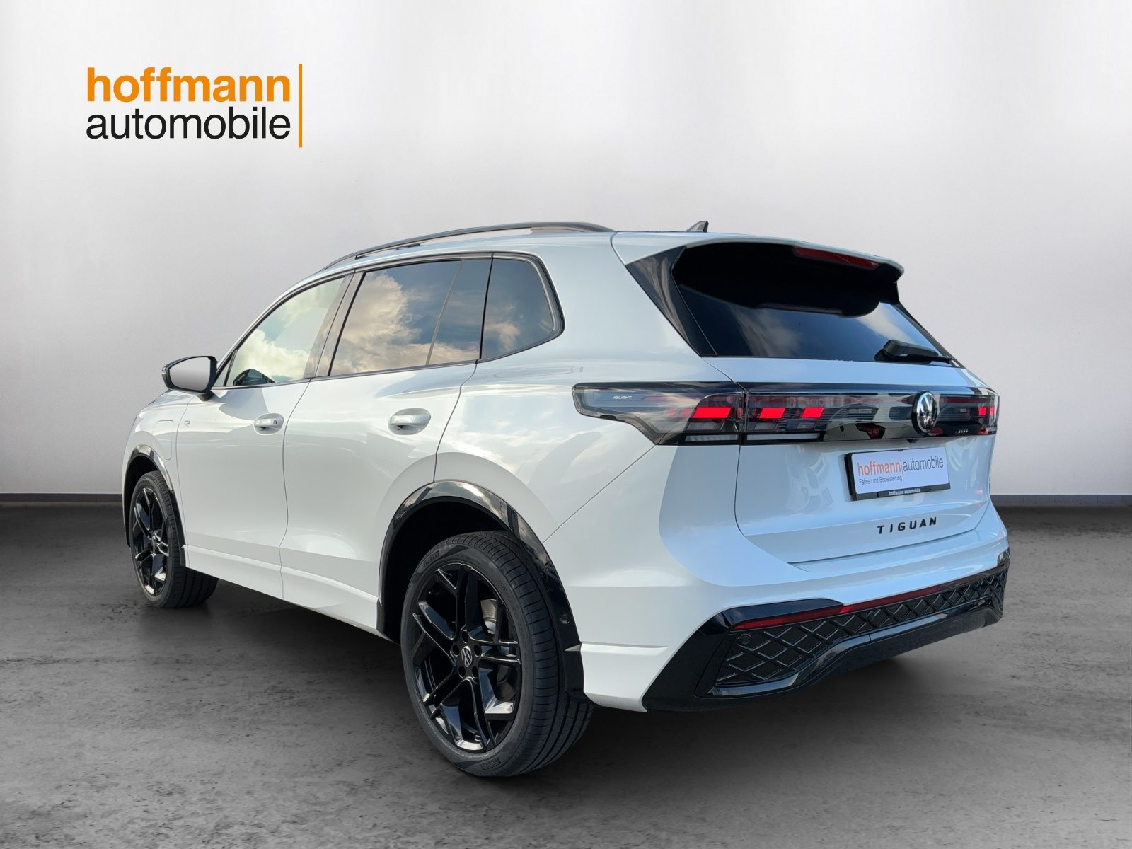 VW Tiguan R-Line UNITED, Benzina, Auto nuove, Automatico - 6