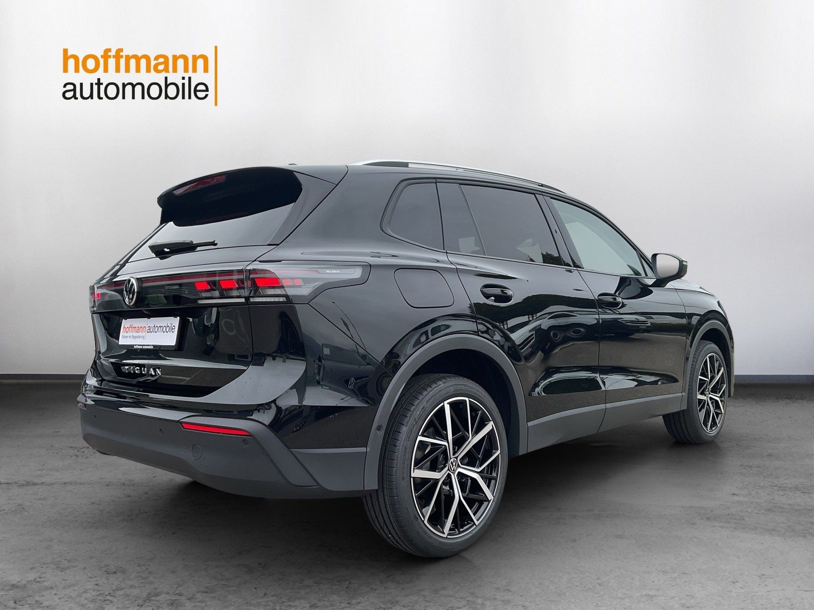 VW Tiguan Life UNITED, Essence, Voiture nouvelle, Automatique - 4