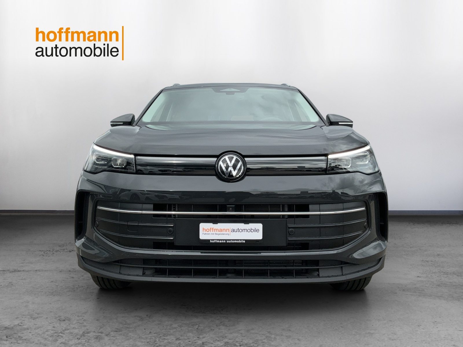 VW Tiguan UNITED, Benzina, Auto nuove, Automatico - 2