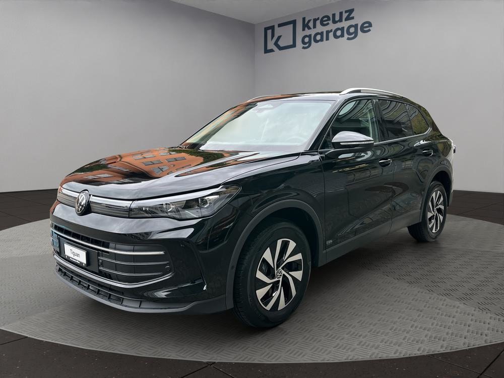 VW Tiguan UNITED, Petrol, New car, Automatic - 5
