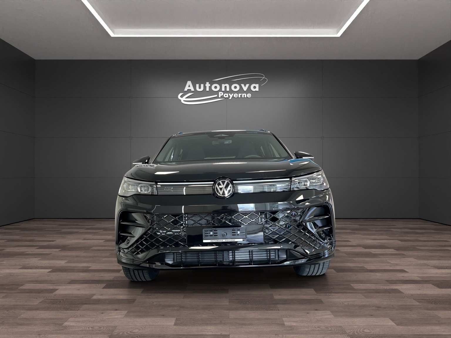 VW Tiguan 2.0 TSI DSG R-Line 4Motion, Essence, Voiture nouvelle, Automatique - 2