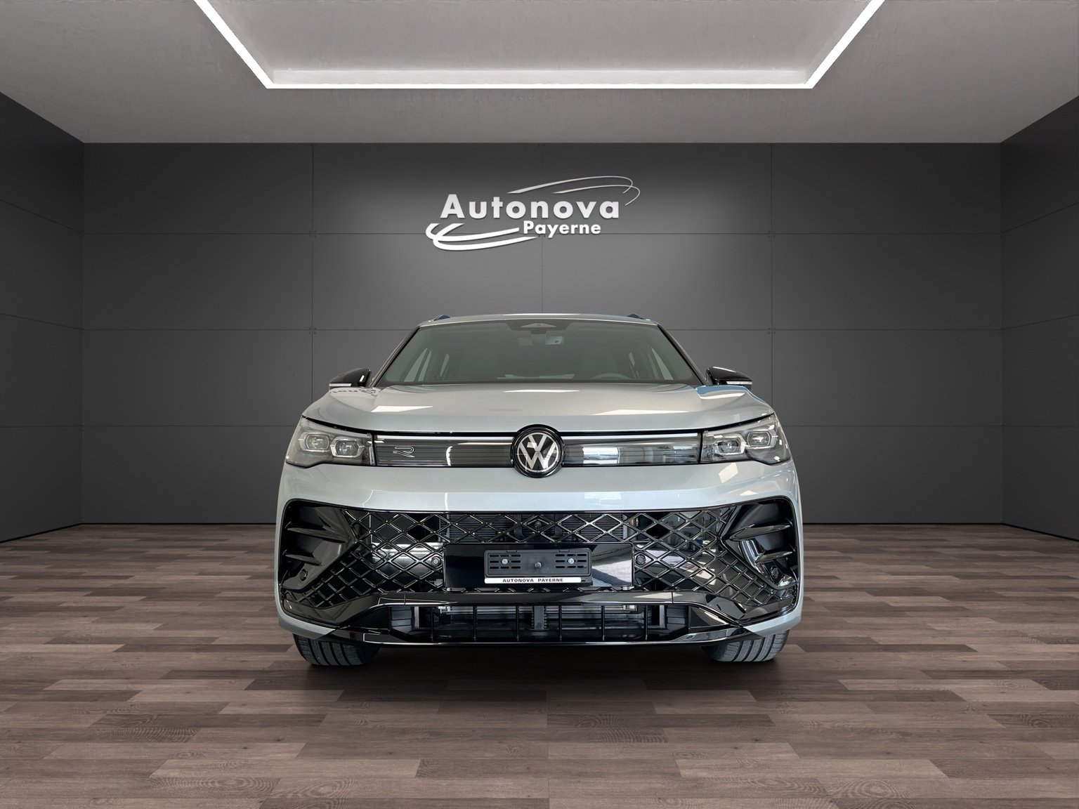 VW Tiguan 1.5 TSI evo2 eHybrid R-Line DSG, Hybride Rechargeable Essence/Électricité, Voiture nouvelle, Automatique - 2