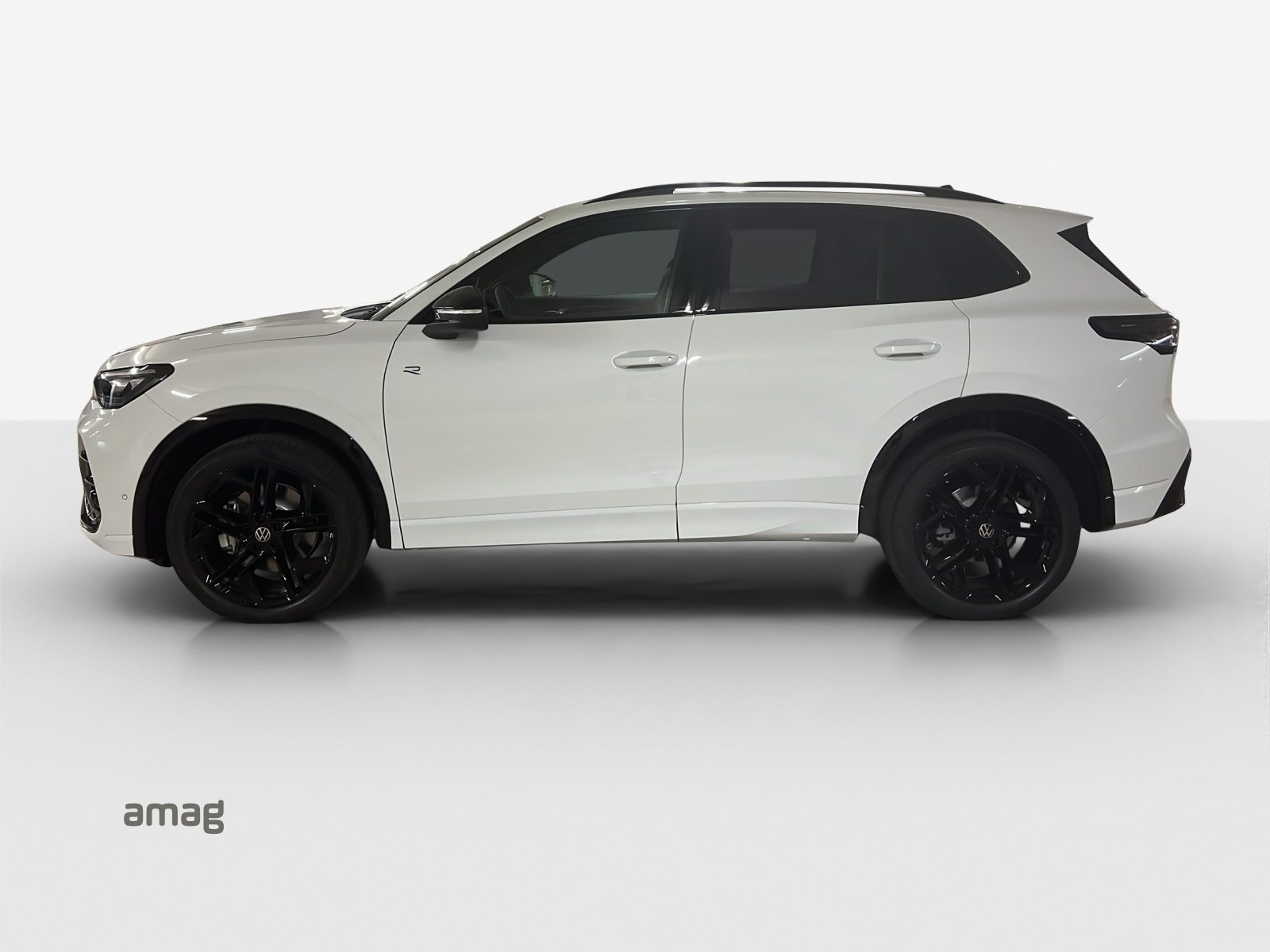 VW Tiguan R-Line, Petrol, New car, Automatic - 2
