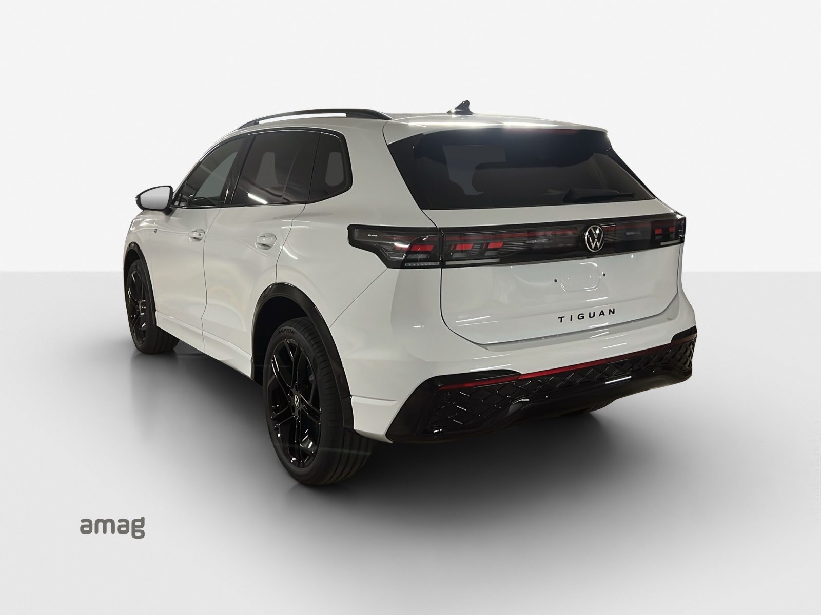 VW Tiguan R-Line, Petrol, New car, Automatic - 3