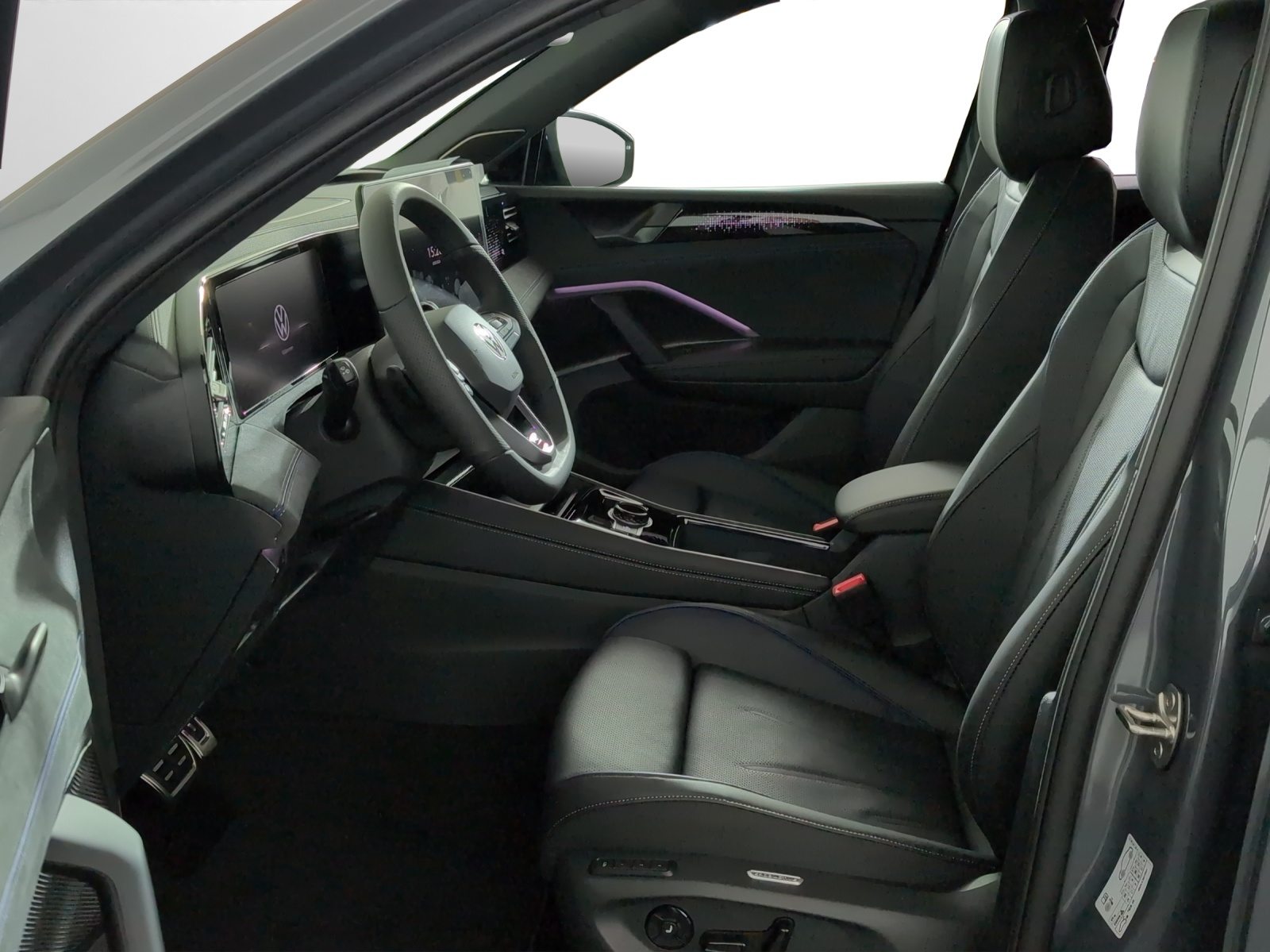 VW Tiguan R-Line, Diesel, New car, Automatic - 6