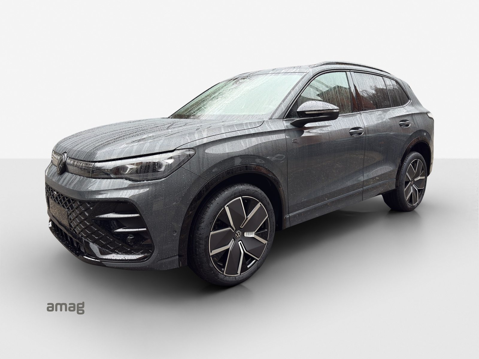 VW Tiguan R-Line