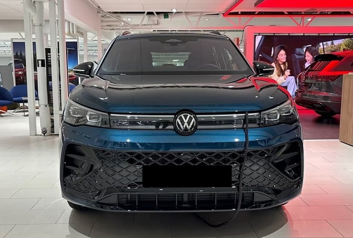 VW Tiguan 2.0 TDI SCR R-Line 4Motion DSG, Diesel, Voiture nouvelle, Automatique - 4