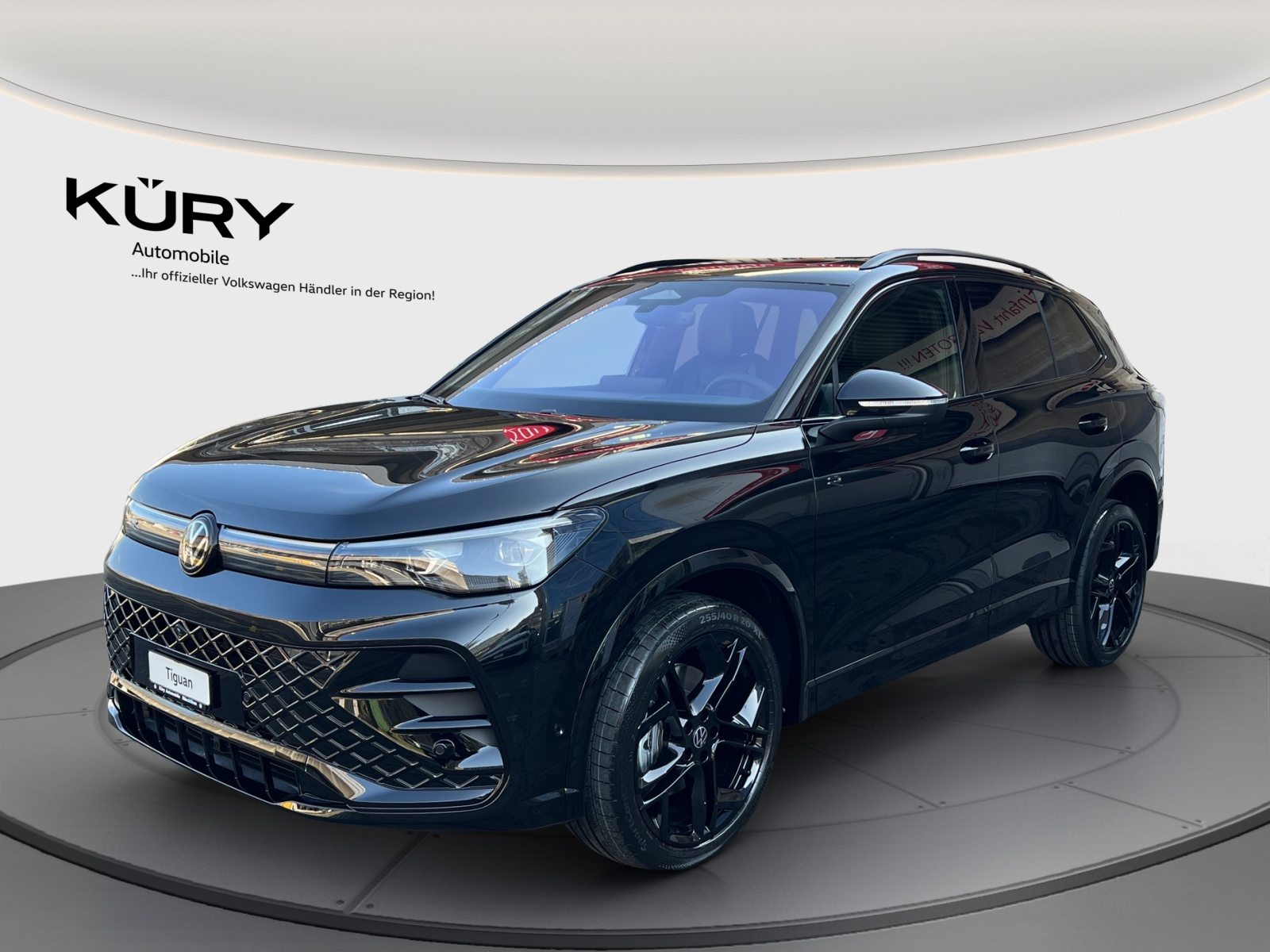 VW Tiguan R-Line