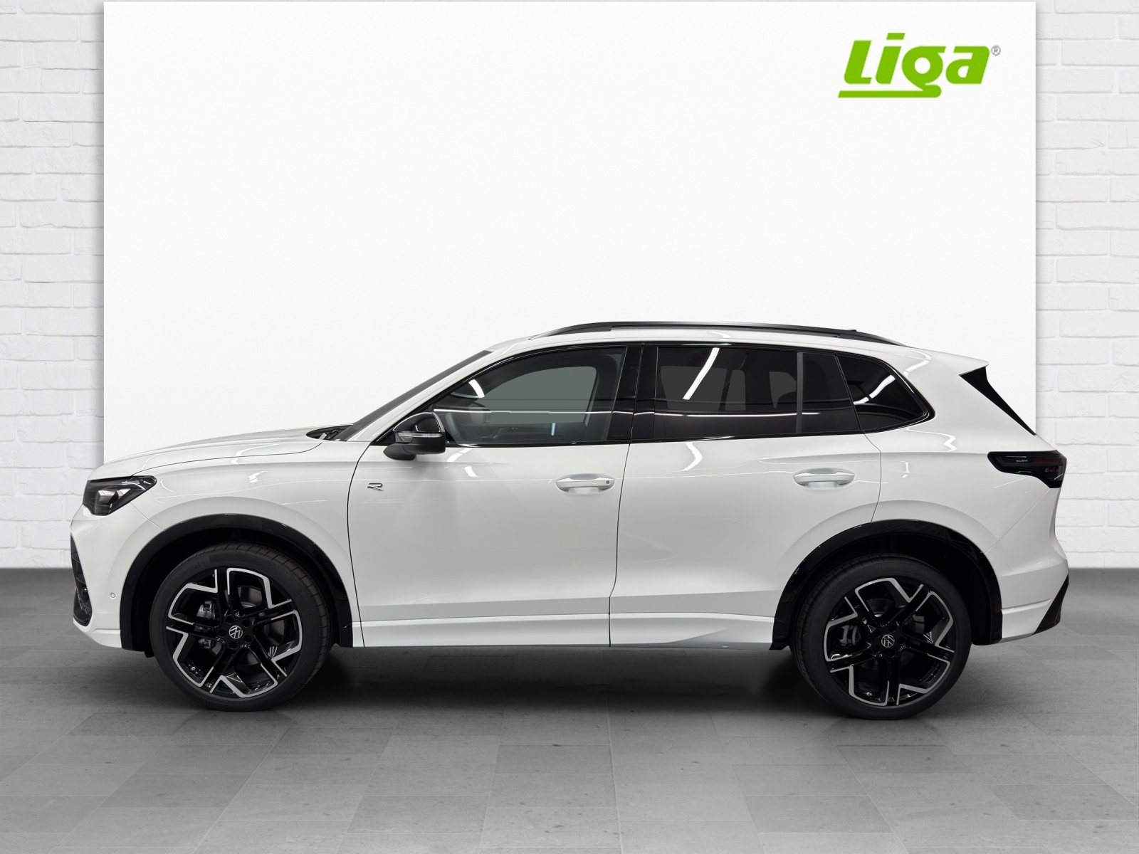 VW Tiguan 2.0 TSI R-Line Plus DSG 4motion