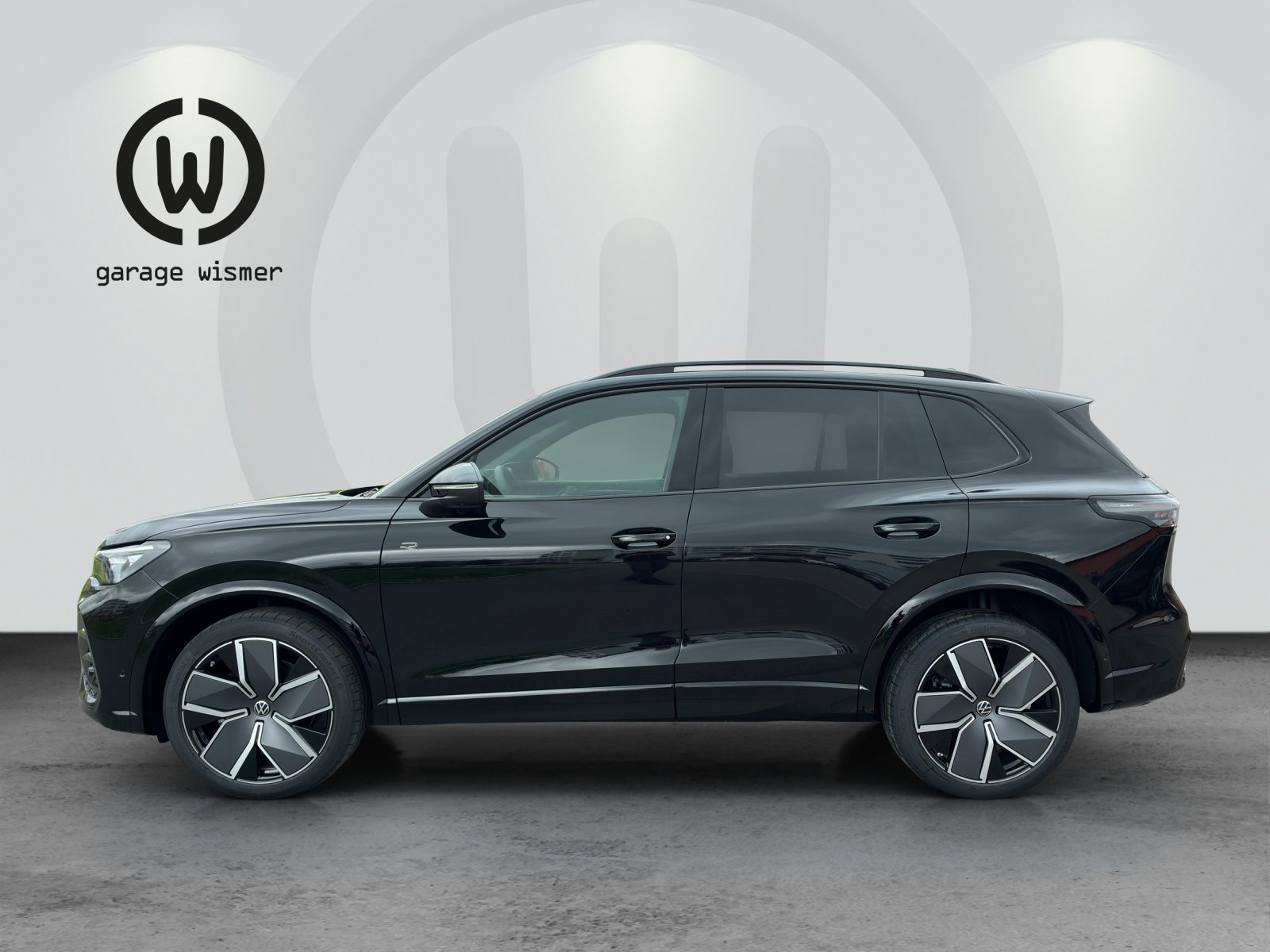VW Tiguan R-Line Plus, Petrol, New car, Automatic - 2