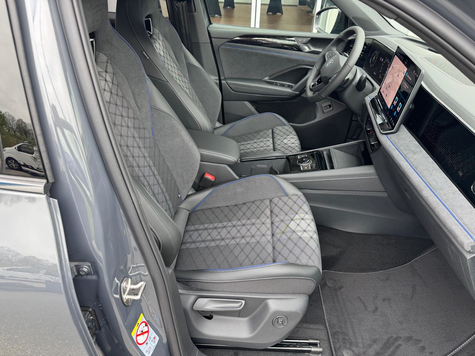 VW Tiguan R-Line, Benzina, Auto nuove, Automatico - 3