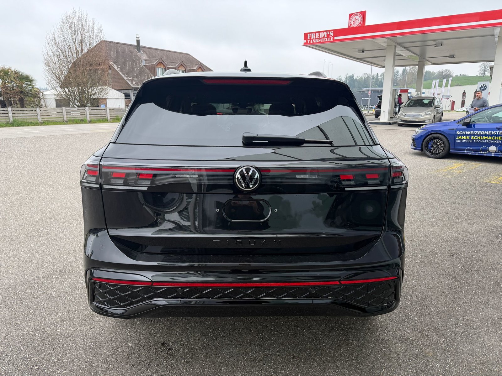 VW Tiguan 1.5 TSI evo2 eHybrid R-Line DSG, Plug-in-Hybrid Benzina/Elettrica, Auto nuove, Automatico - 4