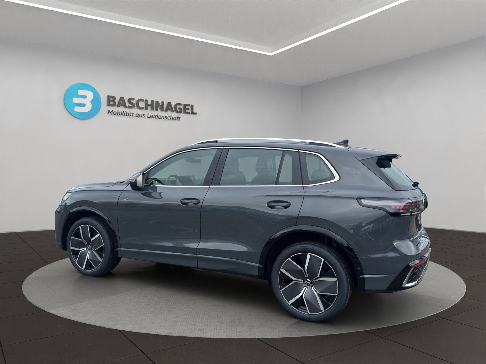VW Tiguan 2.0 TSI DSG R-Line United 4Motion, Benzin, Neuwagen, Automatik - 3