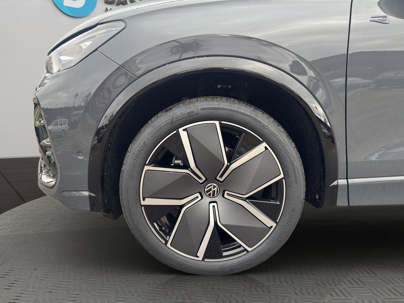 VW Tiguan 2.0 TSI DSG R-Line United 4Motion, Benzin, Neuwagen, Automatik - 7