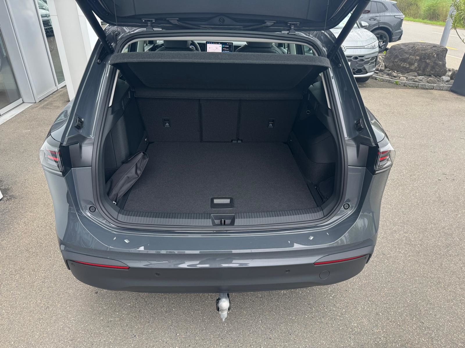 VW Tiguan Life, Hybride Intégral Essence/Électricité, Voiture nouvelle, Automatique - 5