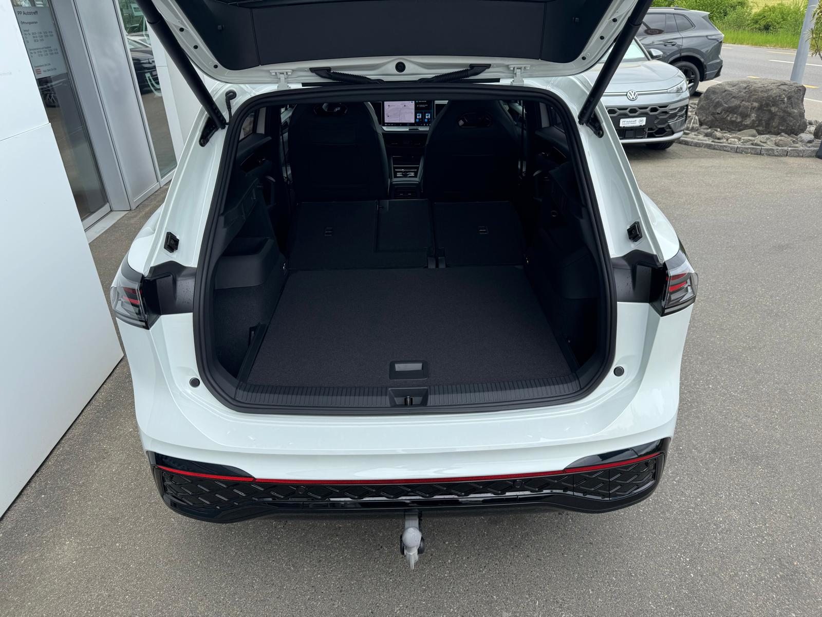VW Tiguan R-Line, Benzin, Neuwagen, Automatik - 6
