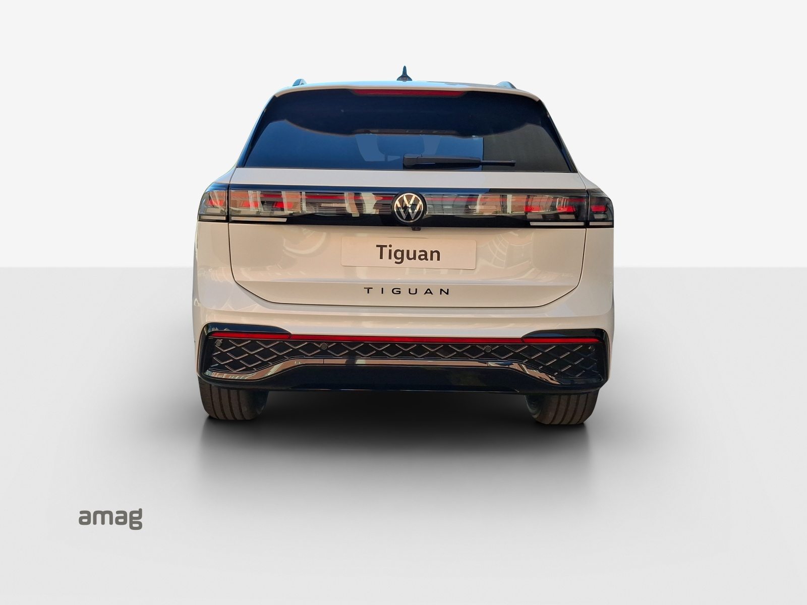 VW Tiguan R-Line, Essence, Voiture nouvelle, Automatique - 4