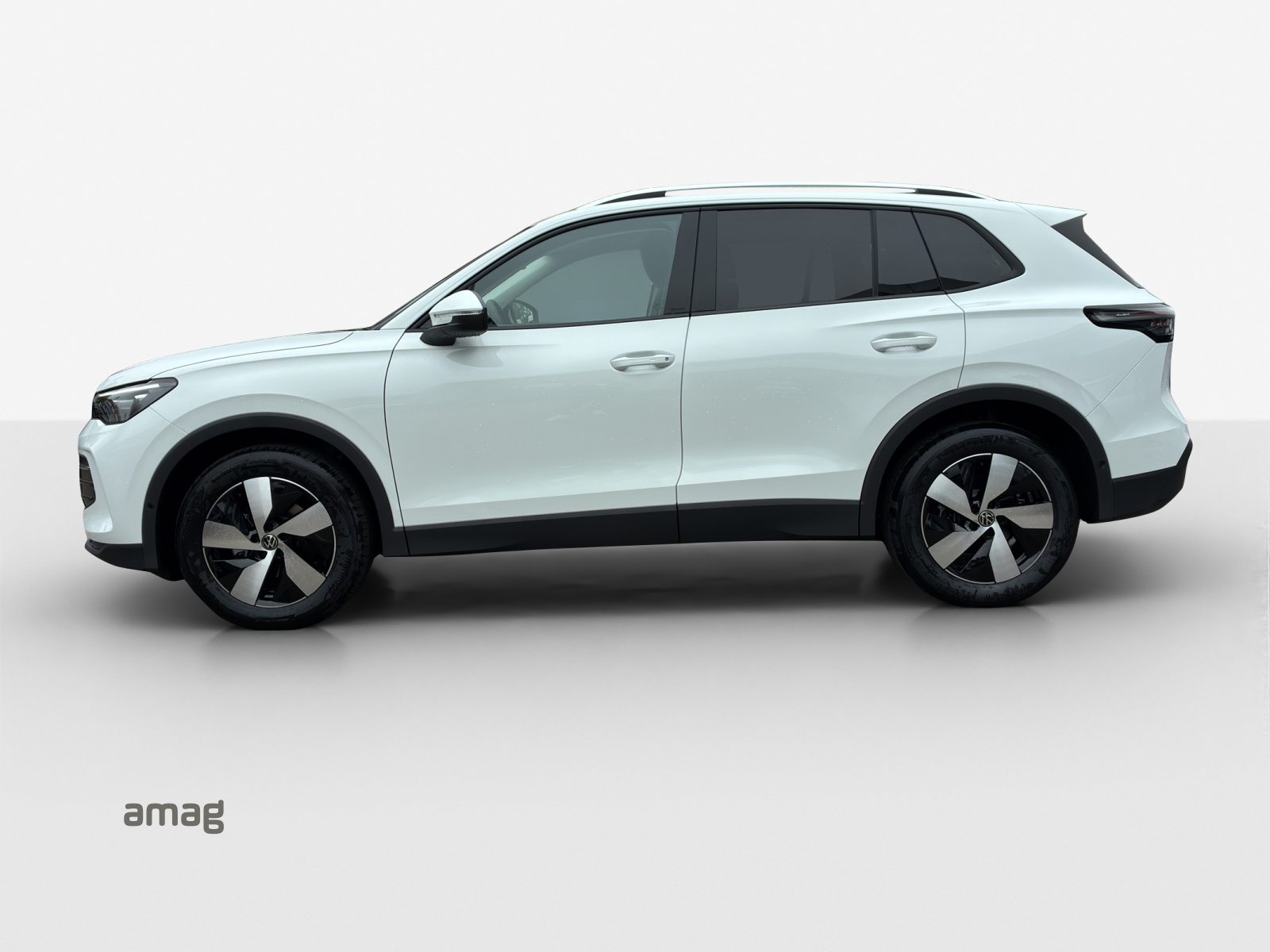 VW Tiguan UNITED, Petrol, New car, Automatic - 2