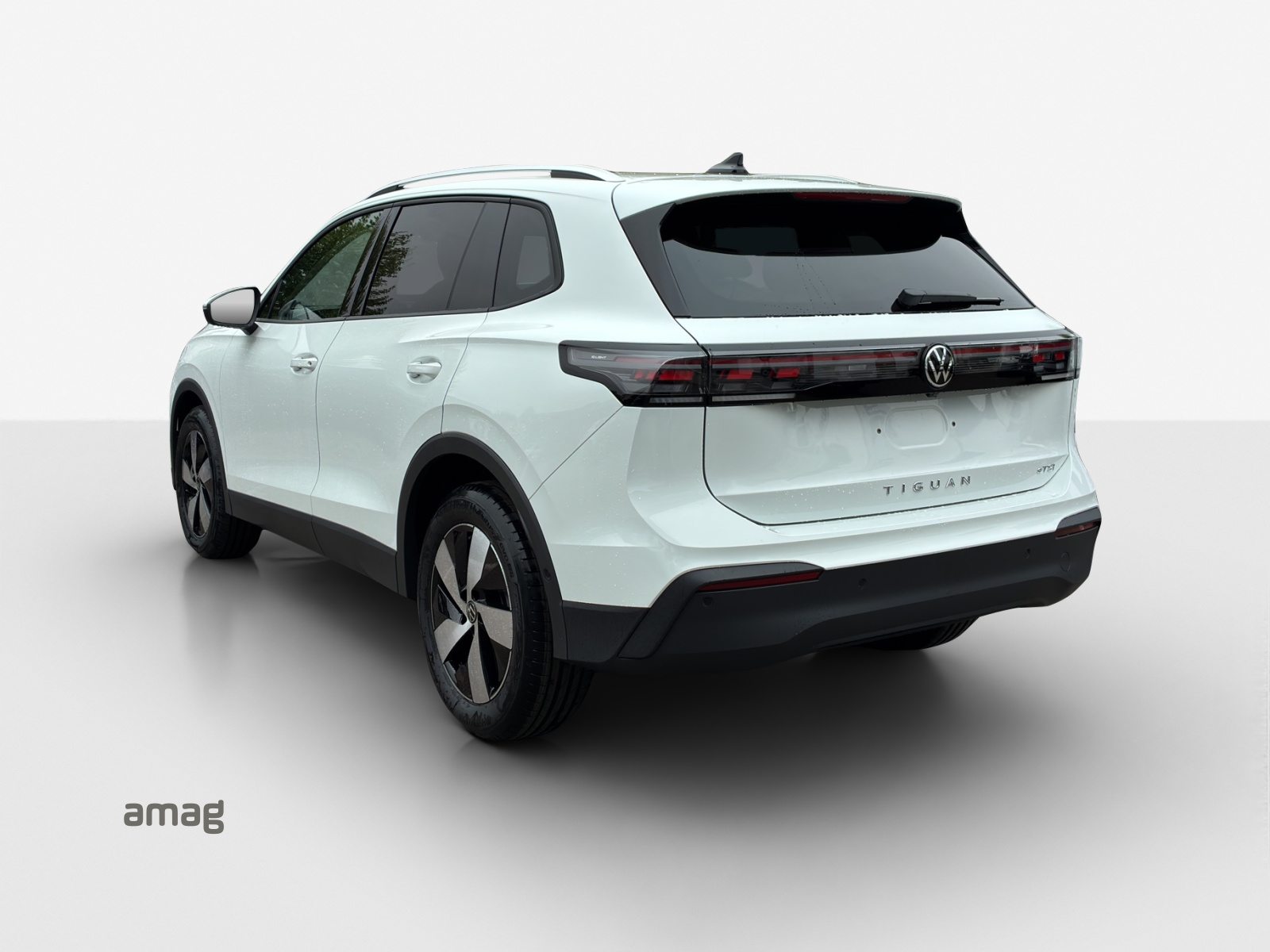 VW Tiguan UNITED, Petrol, New car, Automatic - 3
