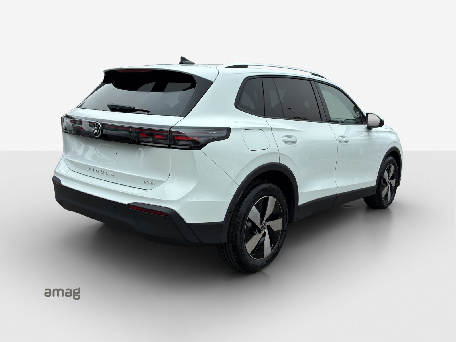VW Tiguan UNITED, Petrol, New car, Automatic - 5