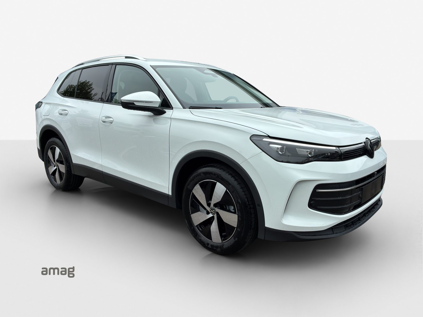 VW Tiguan UNITED, Petrol, New car, Automatic - 6