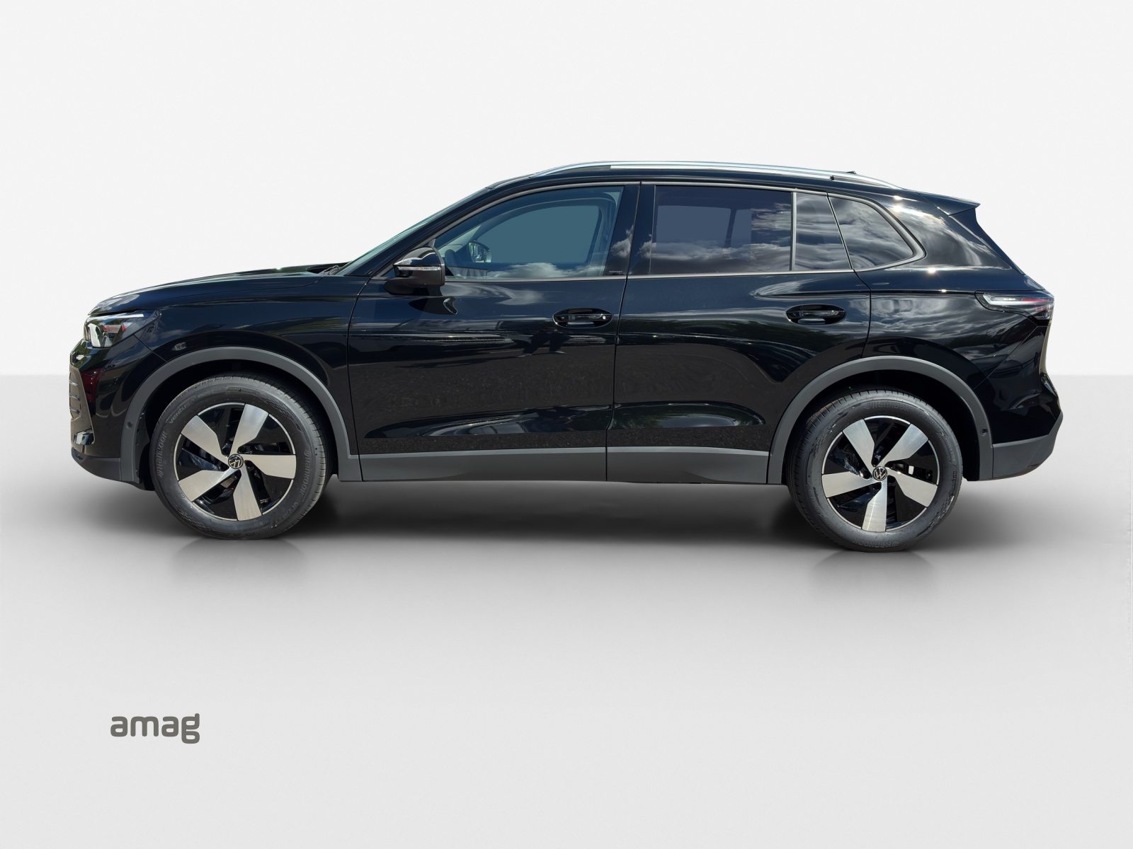 VW Tiguan UNITED, Petrol, New car, Automatic - 2