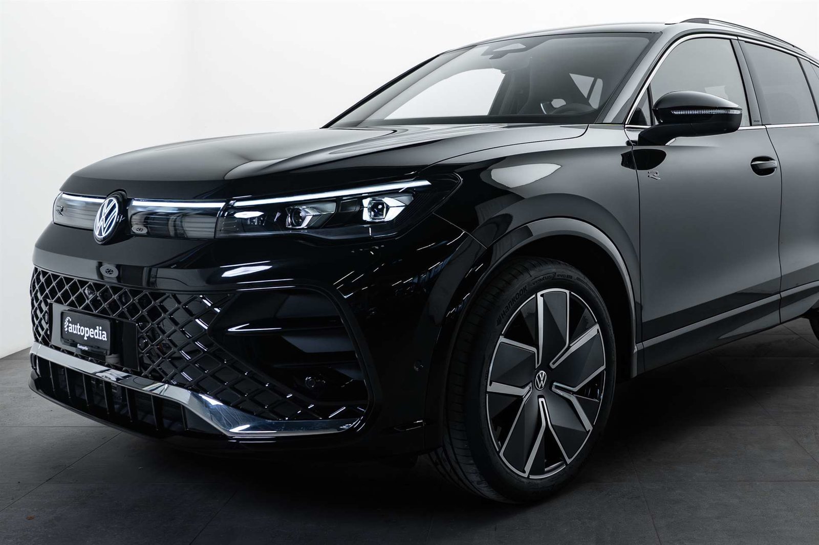 VW Tiguan 1.5 TSi evo2 mHEV R-Line DSG-Automat, Mild-Hybrid Benzin/Elektro, Neuwagen, Automatik - 2