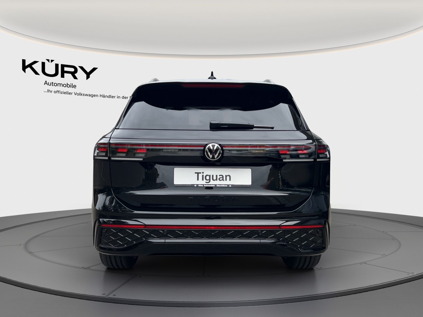VW Tiguan R-Line, Petrol, New car, Automatic - 6