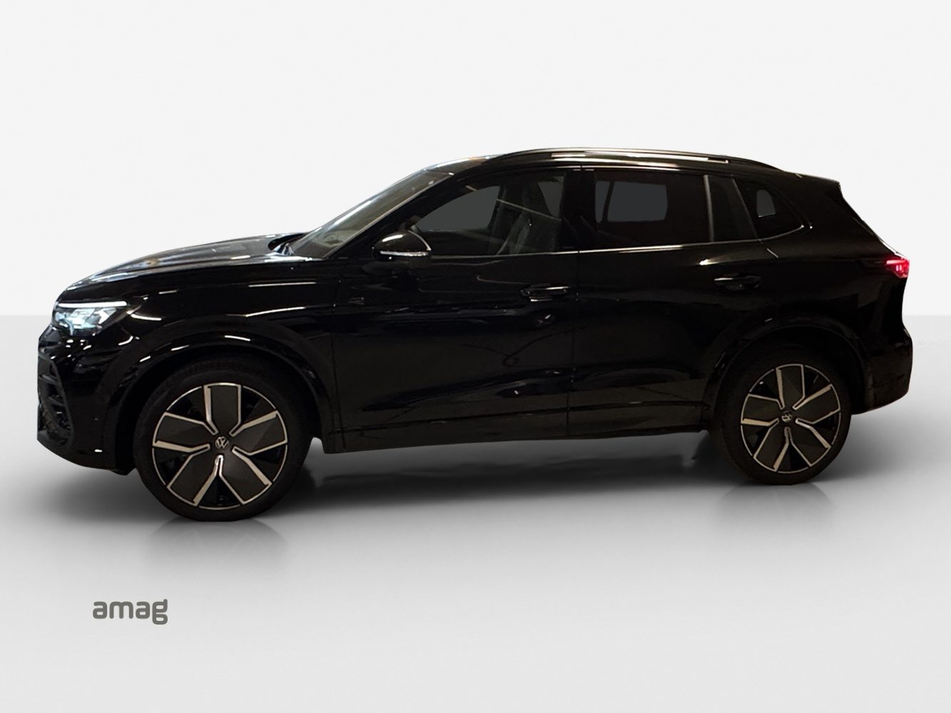 VW Tiguan R-Line, Petrol, New car, Automatic - 2