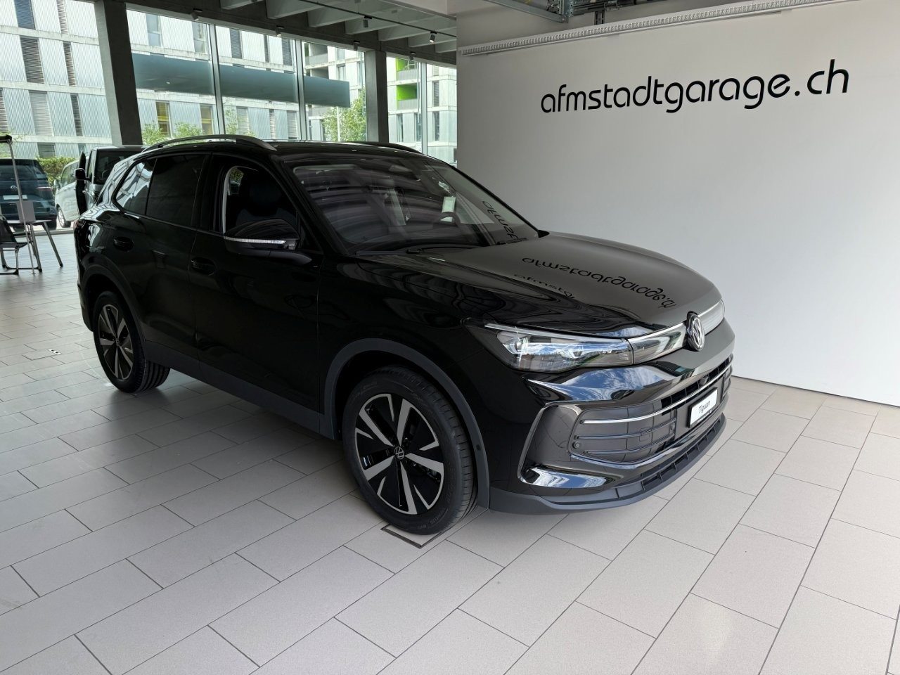 VW Tiguan UNITED, Essence, Voiture nouvelle, Automatique - 2