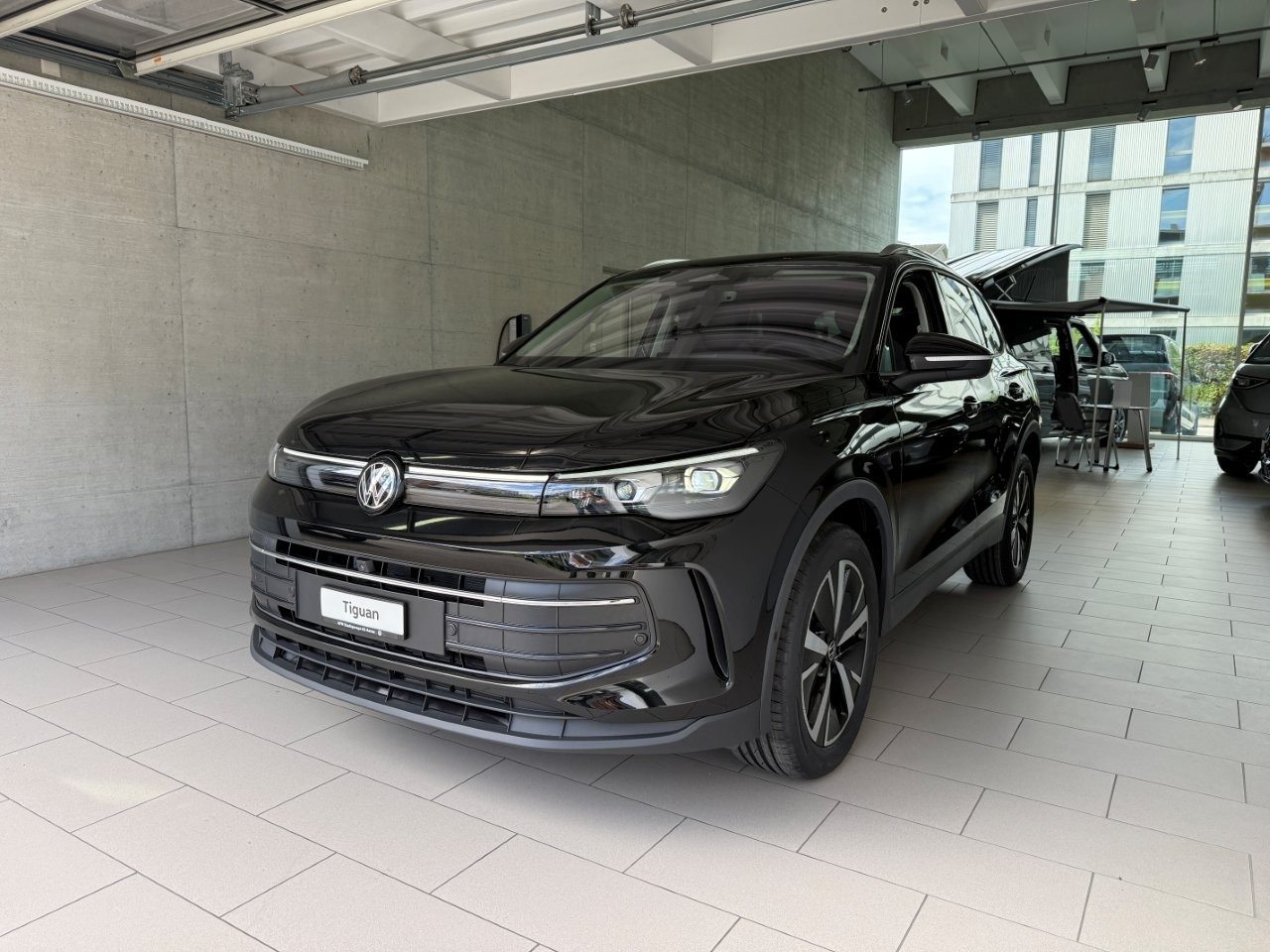 VW Tiguan UNITED, Essence, Voiture nouvelle, Automatique - 3