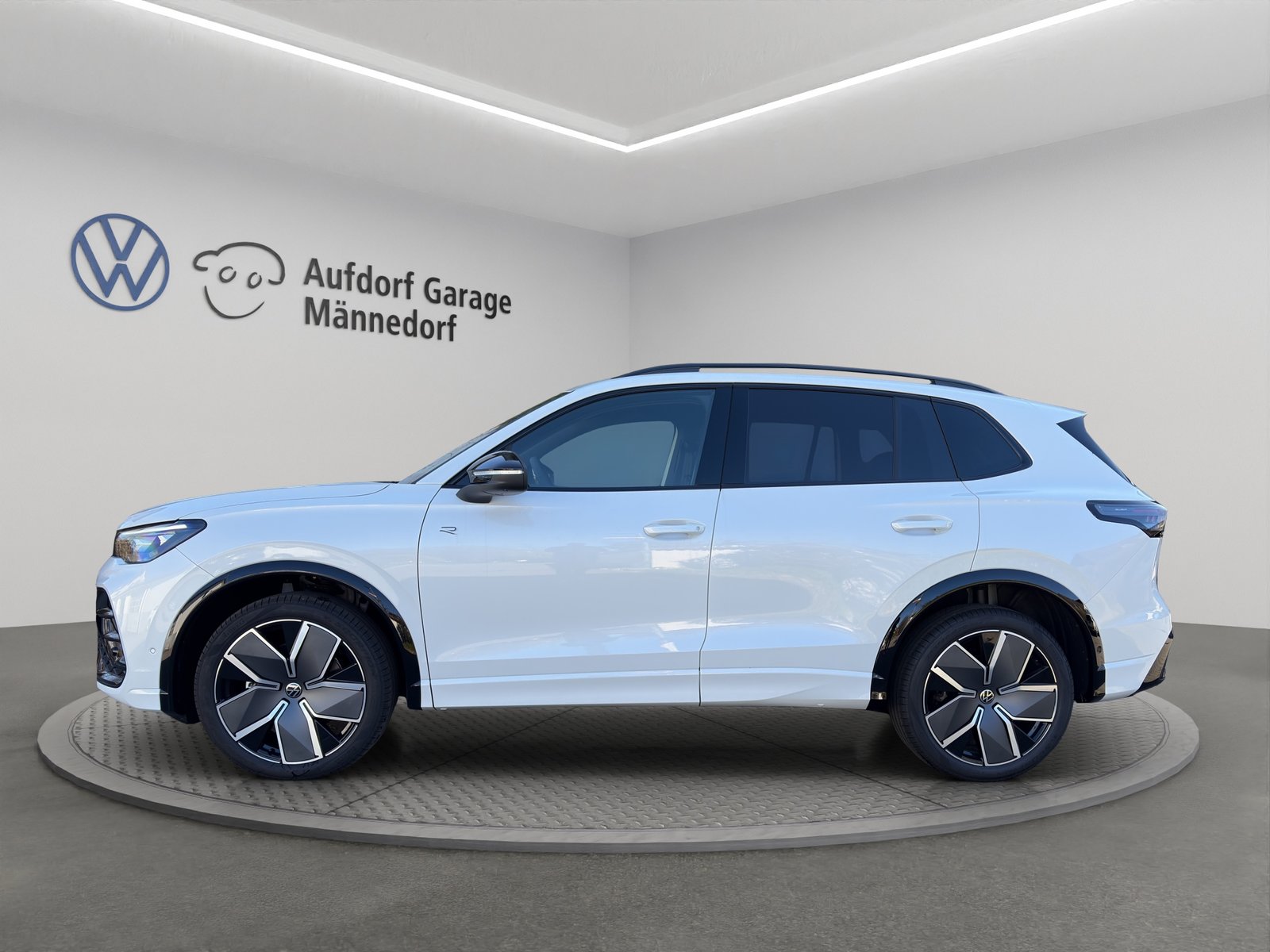 VW Tiguan 2.0 TSI DSG R-Line 4Motion, Essence, Voiture nouvelle, Automatique - 3