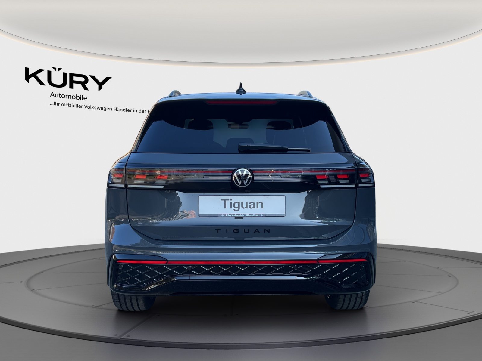 VW Tiguan R-Line, Petrol, New car, Automatic - 6